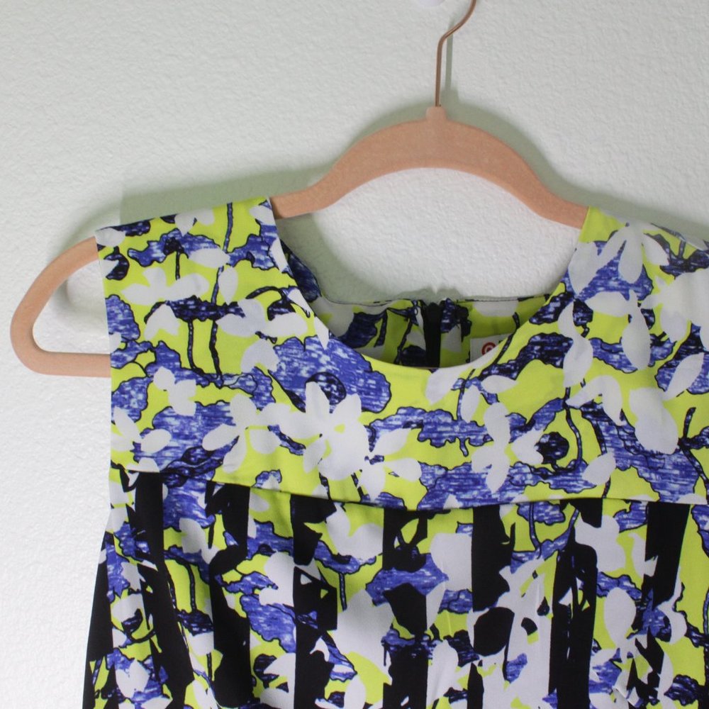 Peter Pilotto Target Dress Striped floral Spring Flounce Hem Shift - Size Medium - Picture 3 of 8